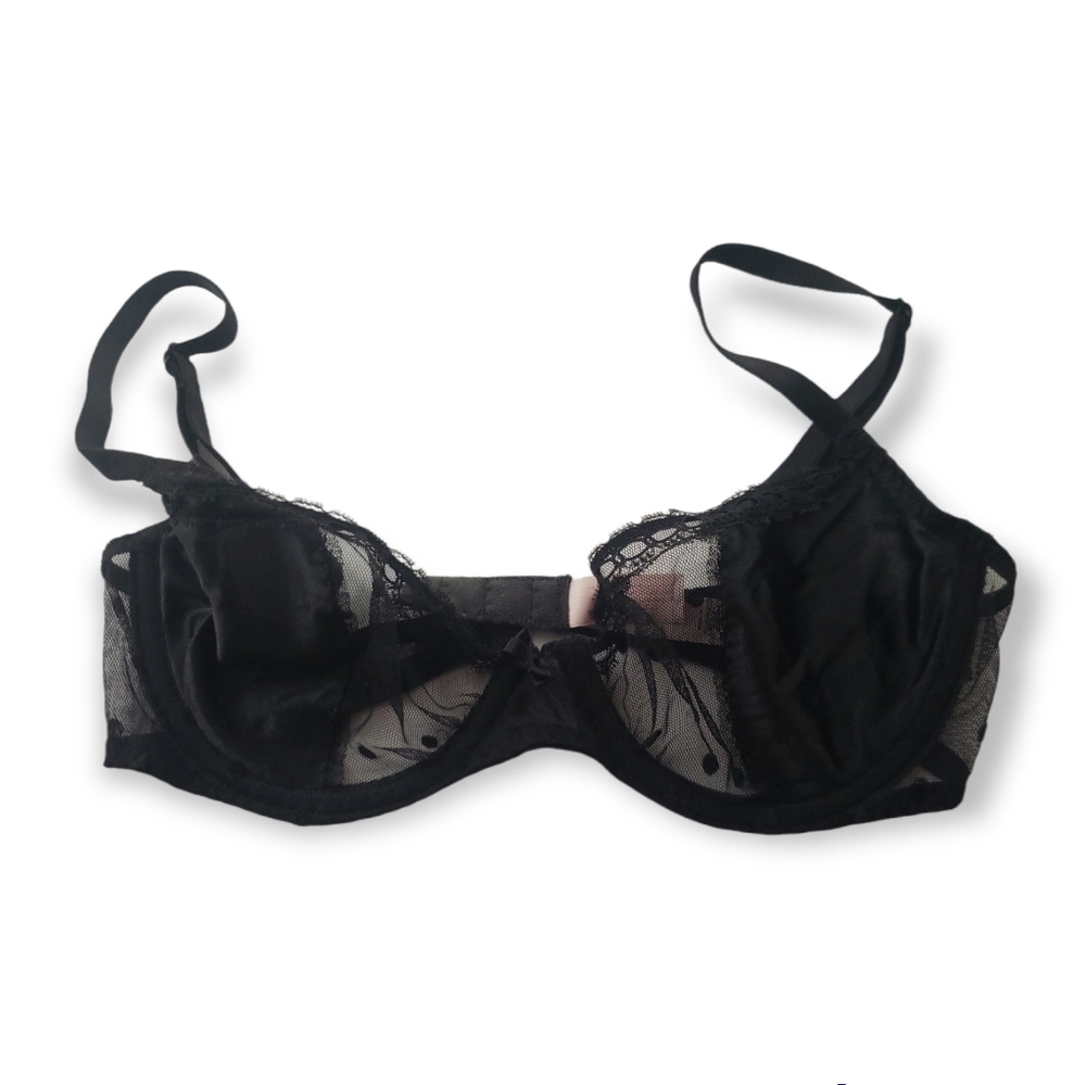 2/$20 Victoria Secret Bralette Small 34B
